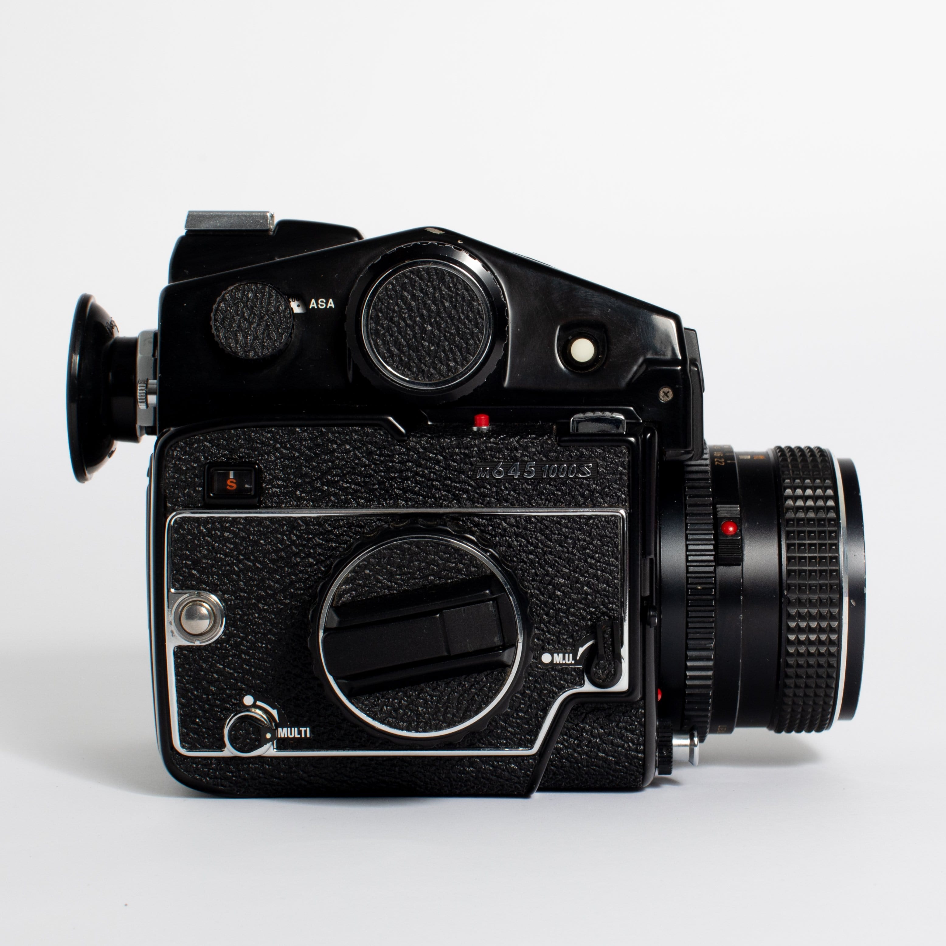 Mamiya M 645 1000S with 80mm f/2.8 Lens and Grip – Film Supply Club