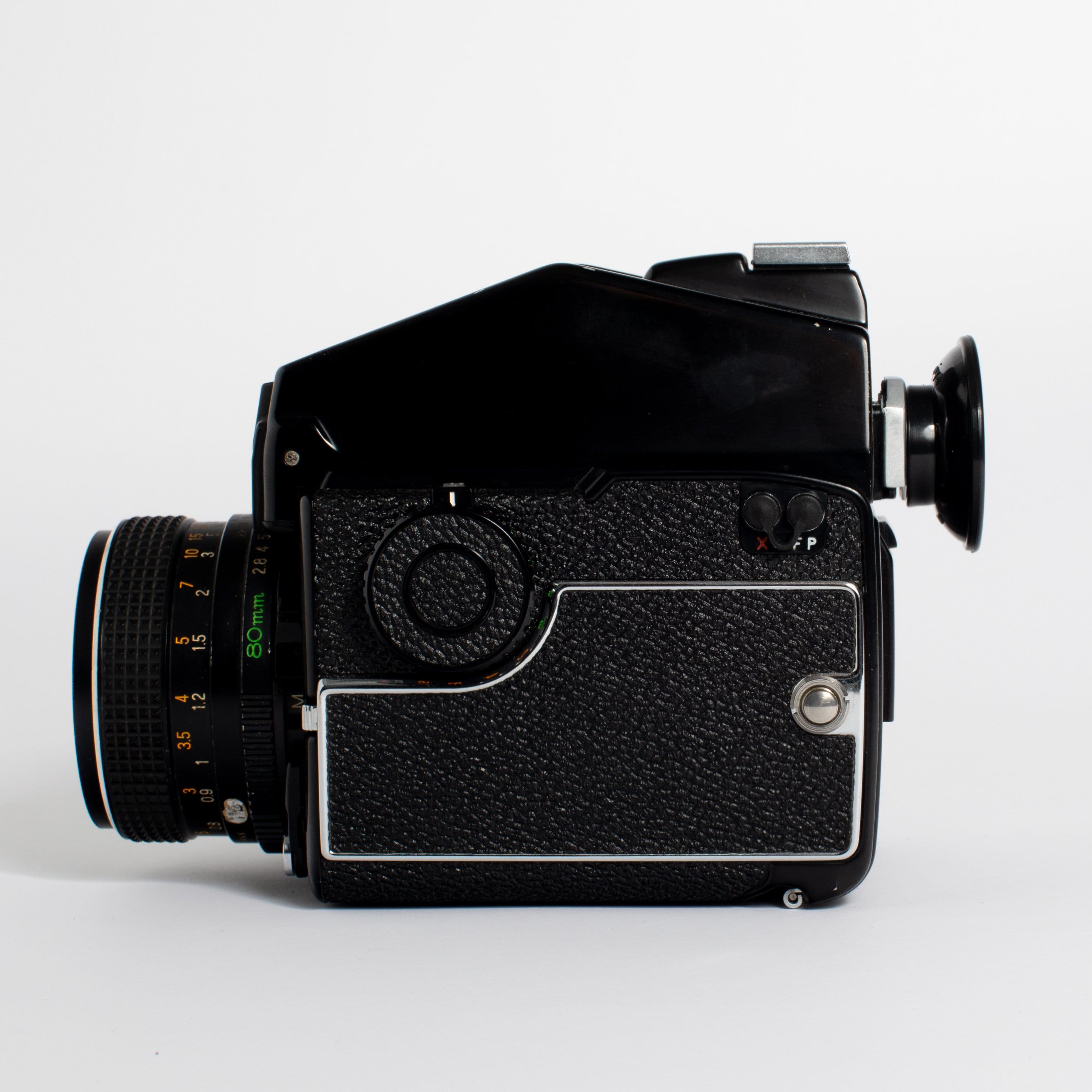 Mamiya M 645 1000S with 80mm f/2.8 Lens and Grip – Film Supply Club