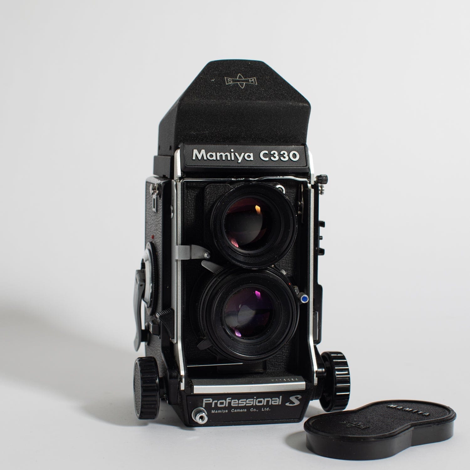 Mamiya C330 Professional S with 80mm f2.8 Lens and Eye Level Prism 