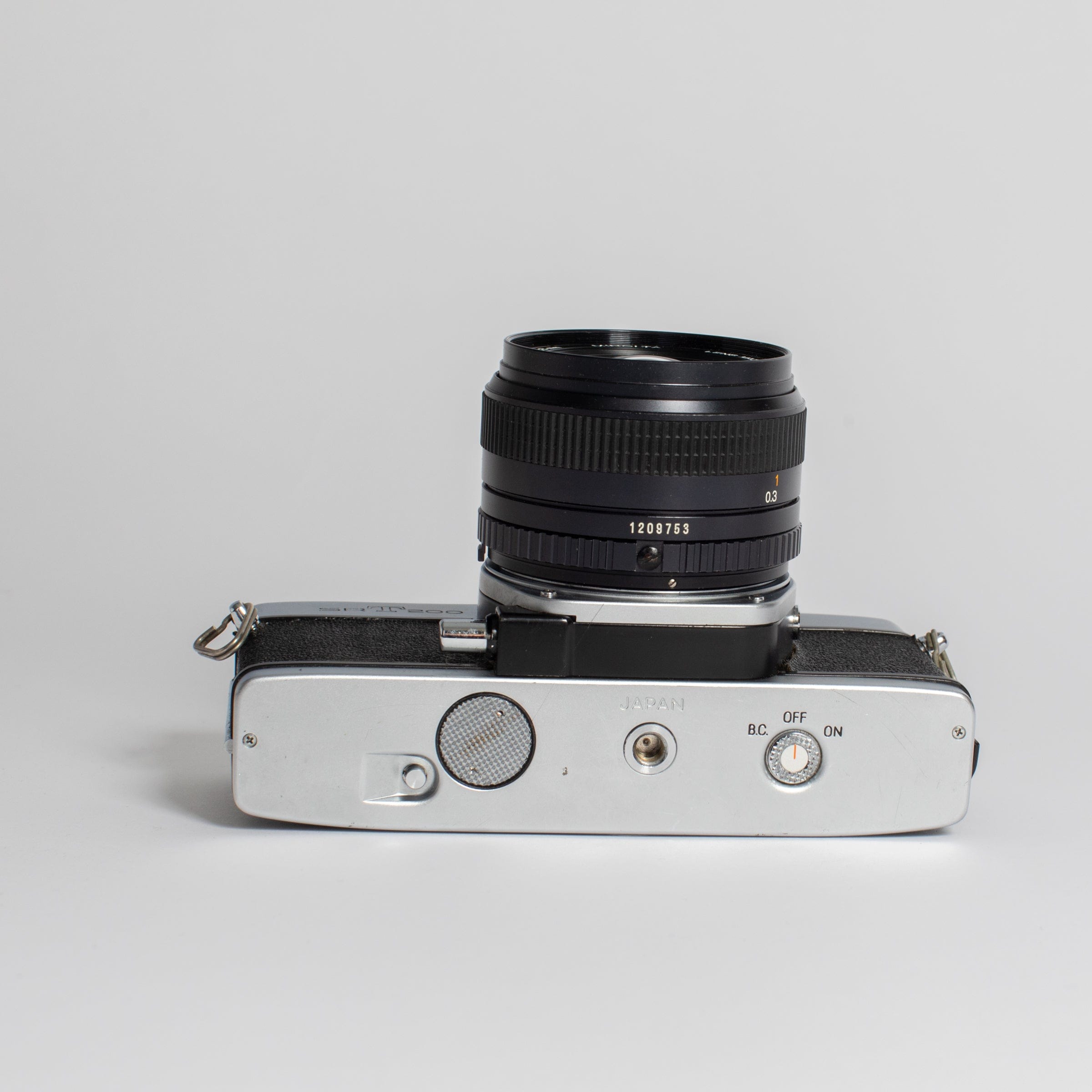 Minolta SRT200 w/ Minolta Celtic 28mm 2.8 MD – Film Supply Club