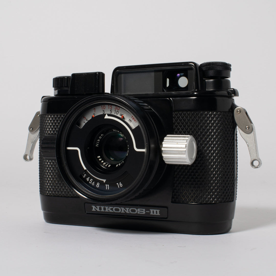 Nikon Nikonos-III Underwater Camera with 35mm F2.5 Lens