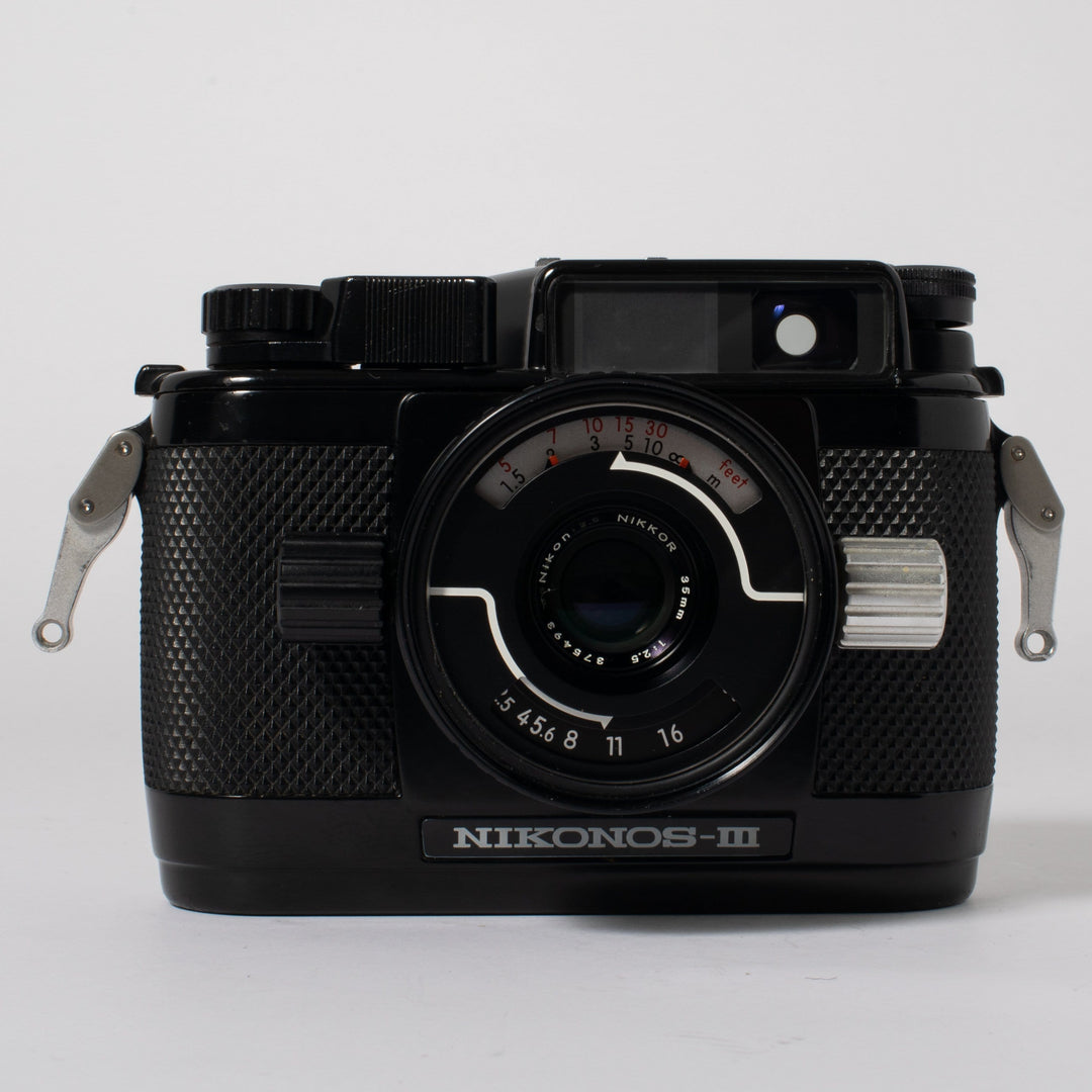 Nikon Nikonos-III Underwater Camera with 35mm F2.5 Lens