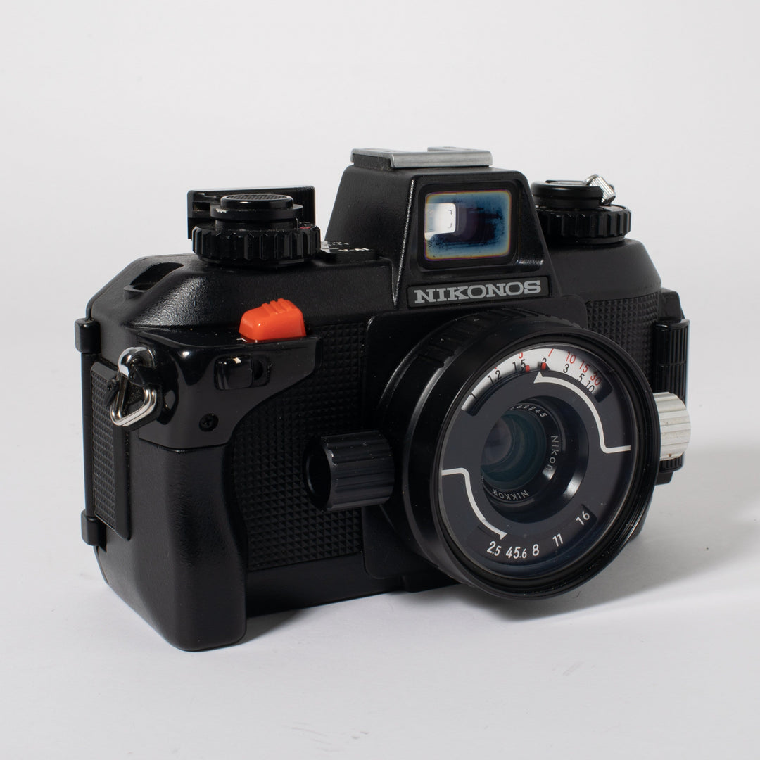 Nikon Nikonos IV-A Underwater Camera with 35mm F2.5 Lens