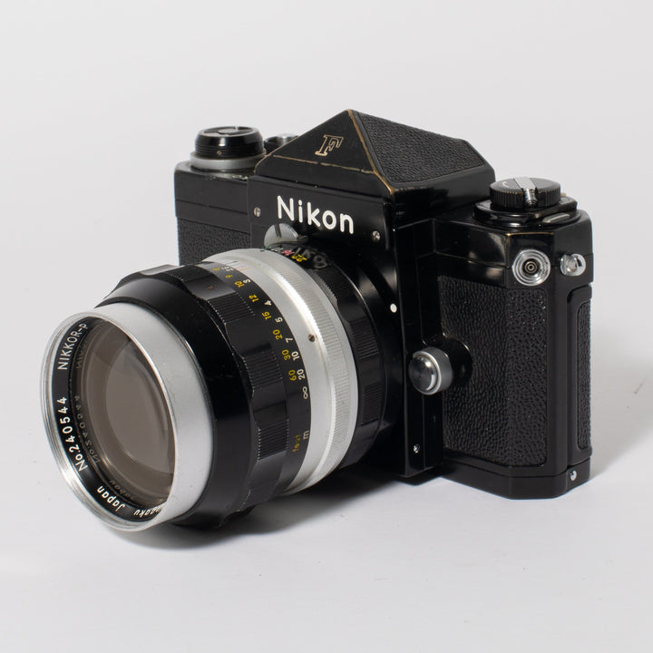 Nikon F 1964 Black with 105mm f/2.5 Lens