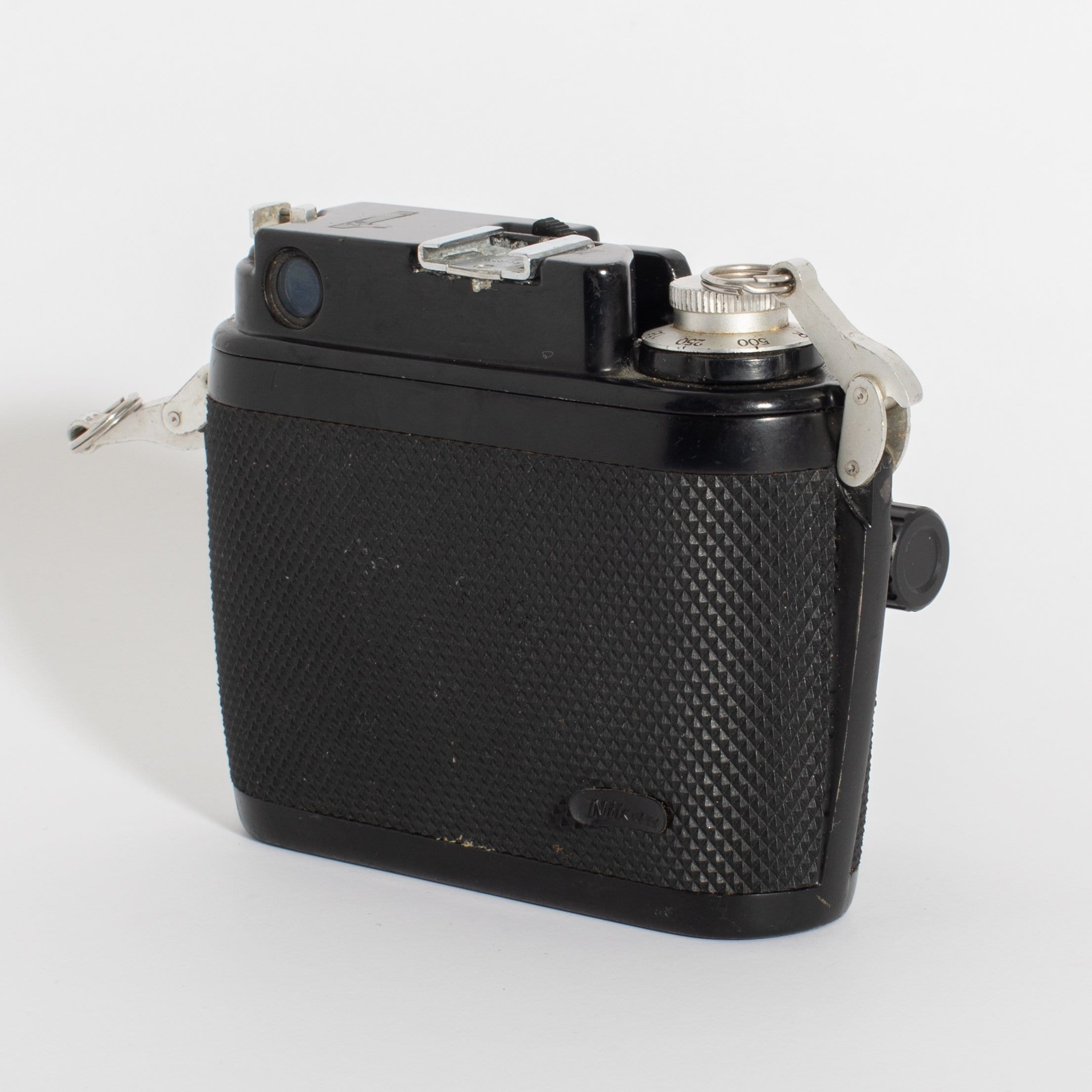 Nikon Nikonos-II Underwater Camera with 35mm F2.5 Lens – Film