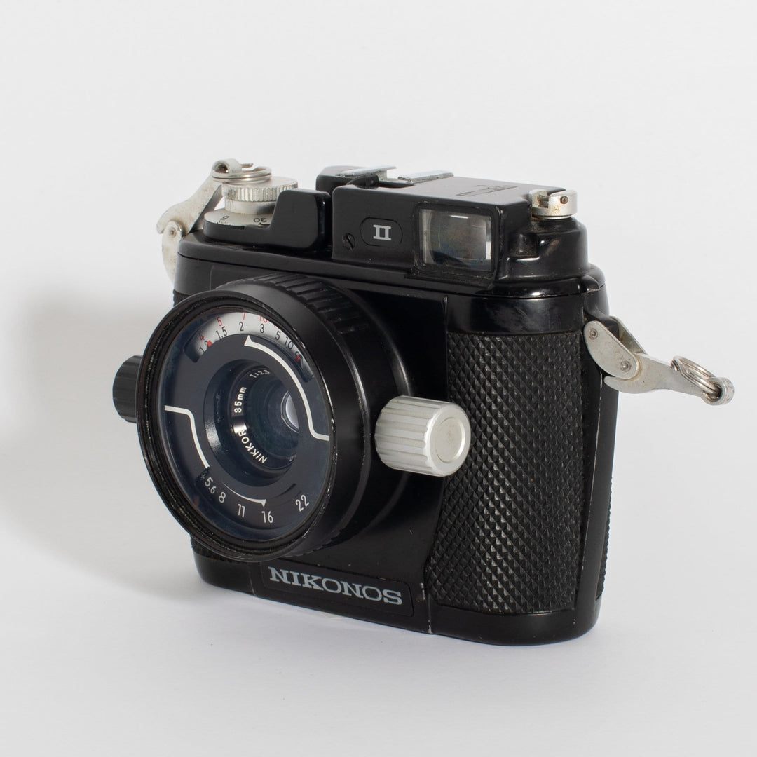 Nikon Nikonos-II Underwater Camera with 35mm F2.5 Lens