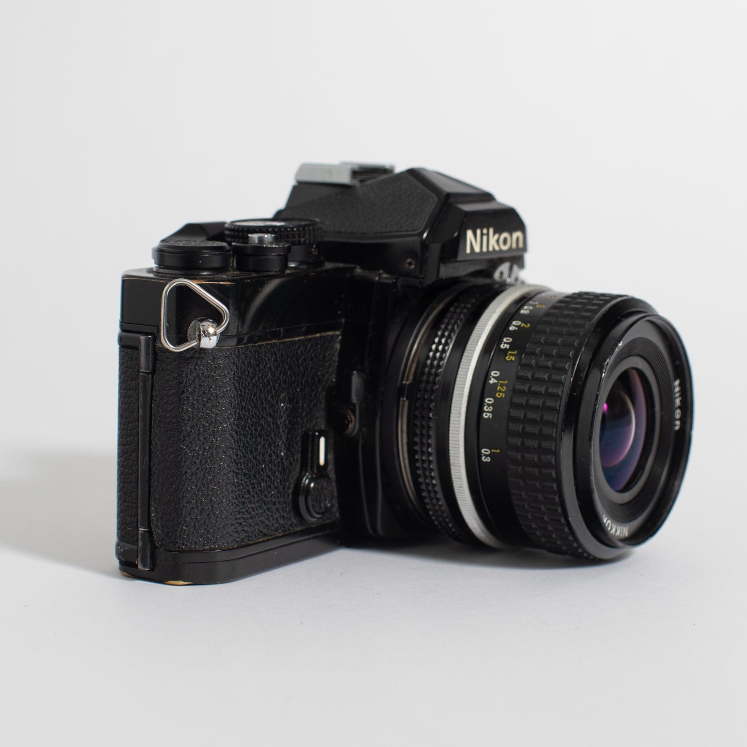 777698/NIKON FM 2.8 35mm ブラック ニコン Nikon FM with 35mm f/2.8 Lens – Film Supply Club