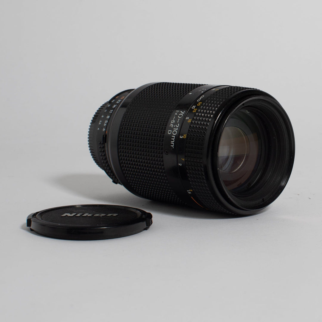 Nikon AF 70-210mm f/4-5.6 D