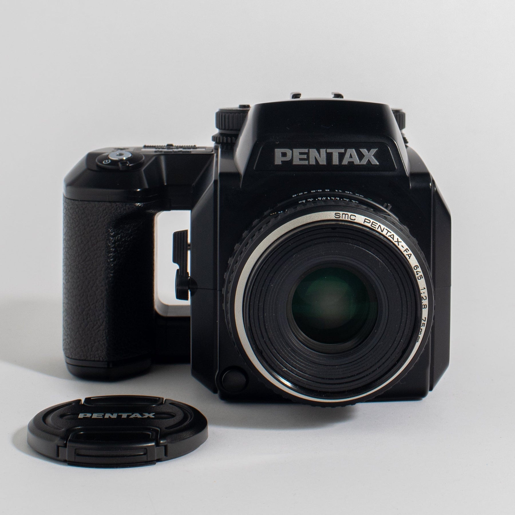 日本最大級 フィルムカメラ 75mm 2.8 L.S smc 645 PENTAX フィルム 