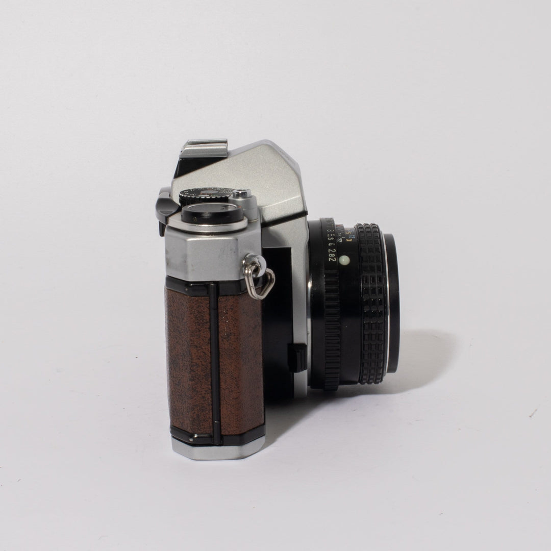Pentax K1000 SE with SMC Pentax-M 50mm f/2 Lens - FRESH CLA