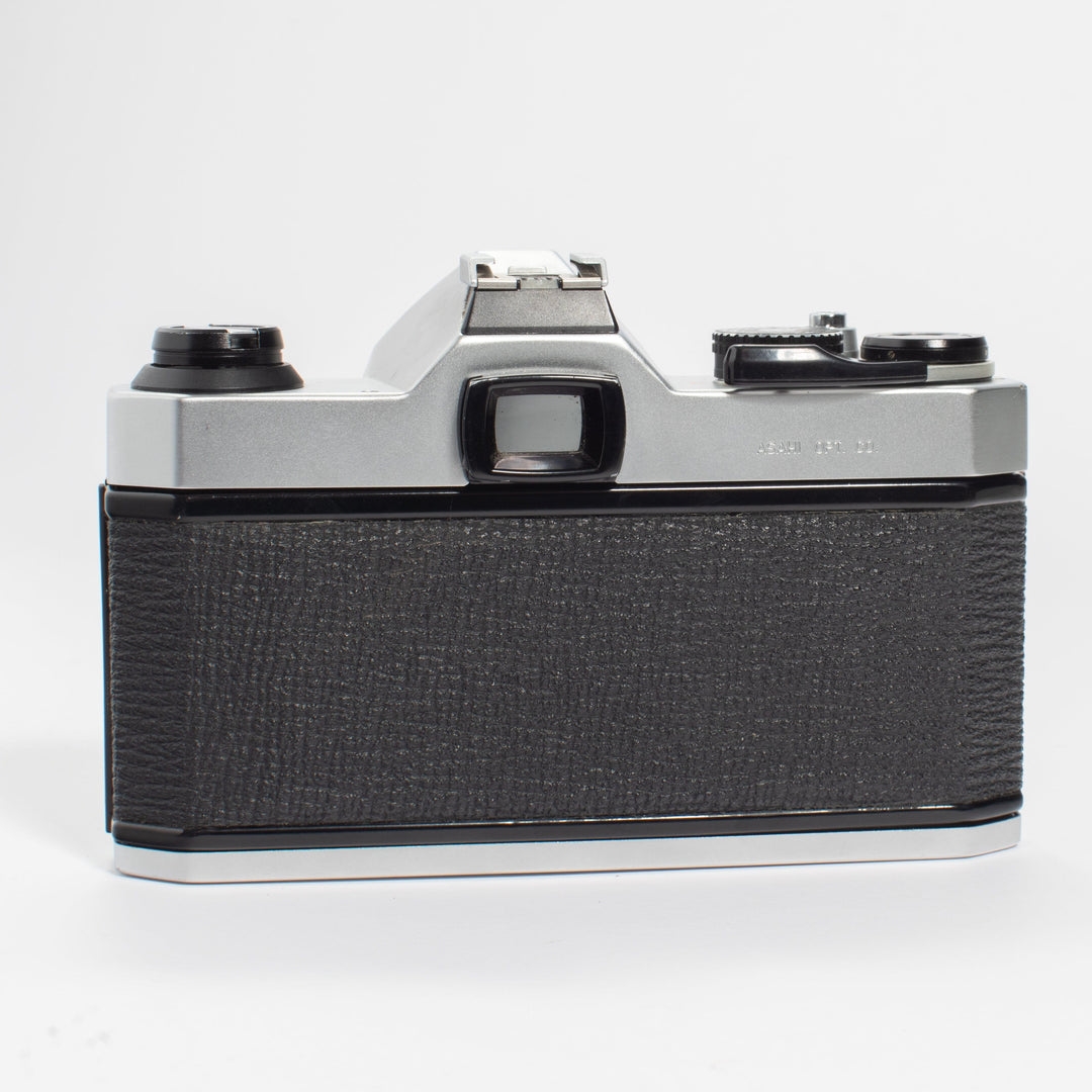 Pentax K1000 SE with SMC Pentax-M 50mm f/1.7 Lens