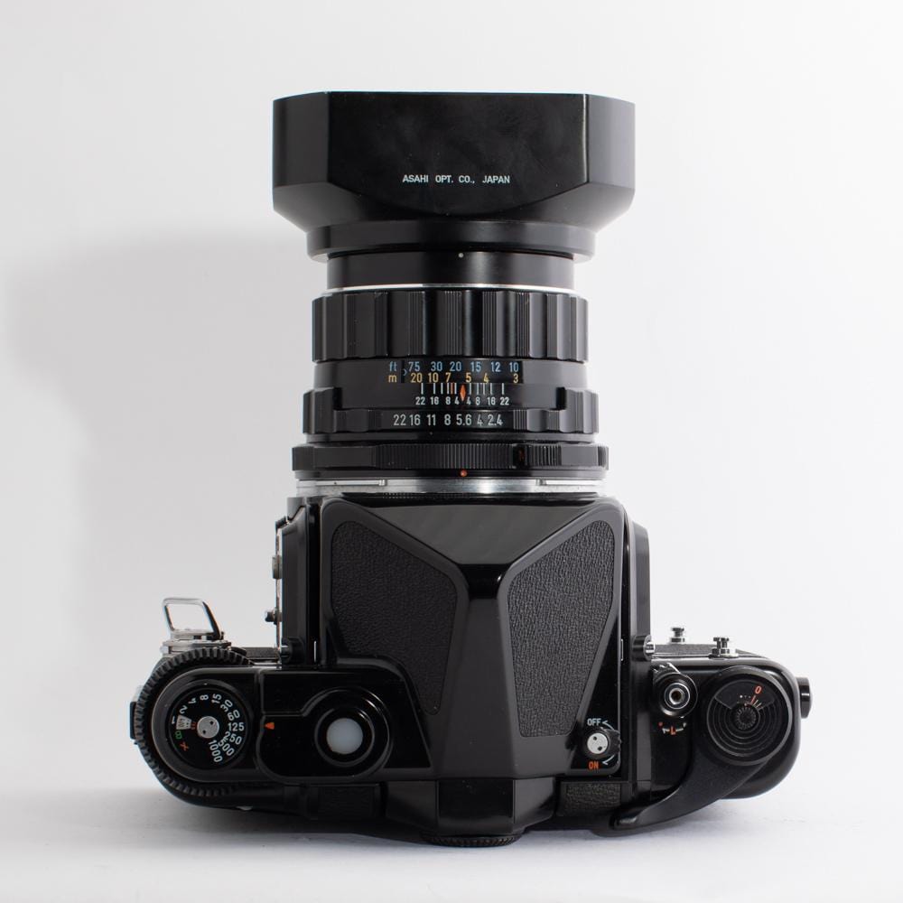 Pentax 67 with 105 SMC Takumar 1:1.4 Lens (MINT) – Film Pentax 67 with 105 SMC Takumar 1:1.4 Lens (MINT) – Film