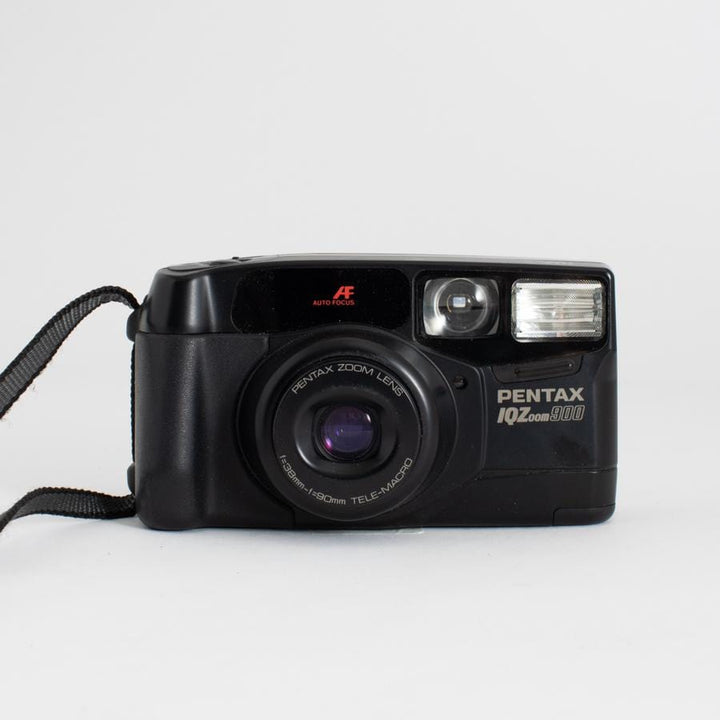 Pentax IQZoom 900 Point and Shoot Camera