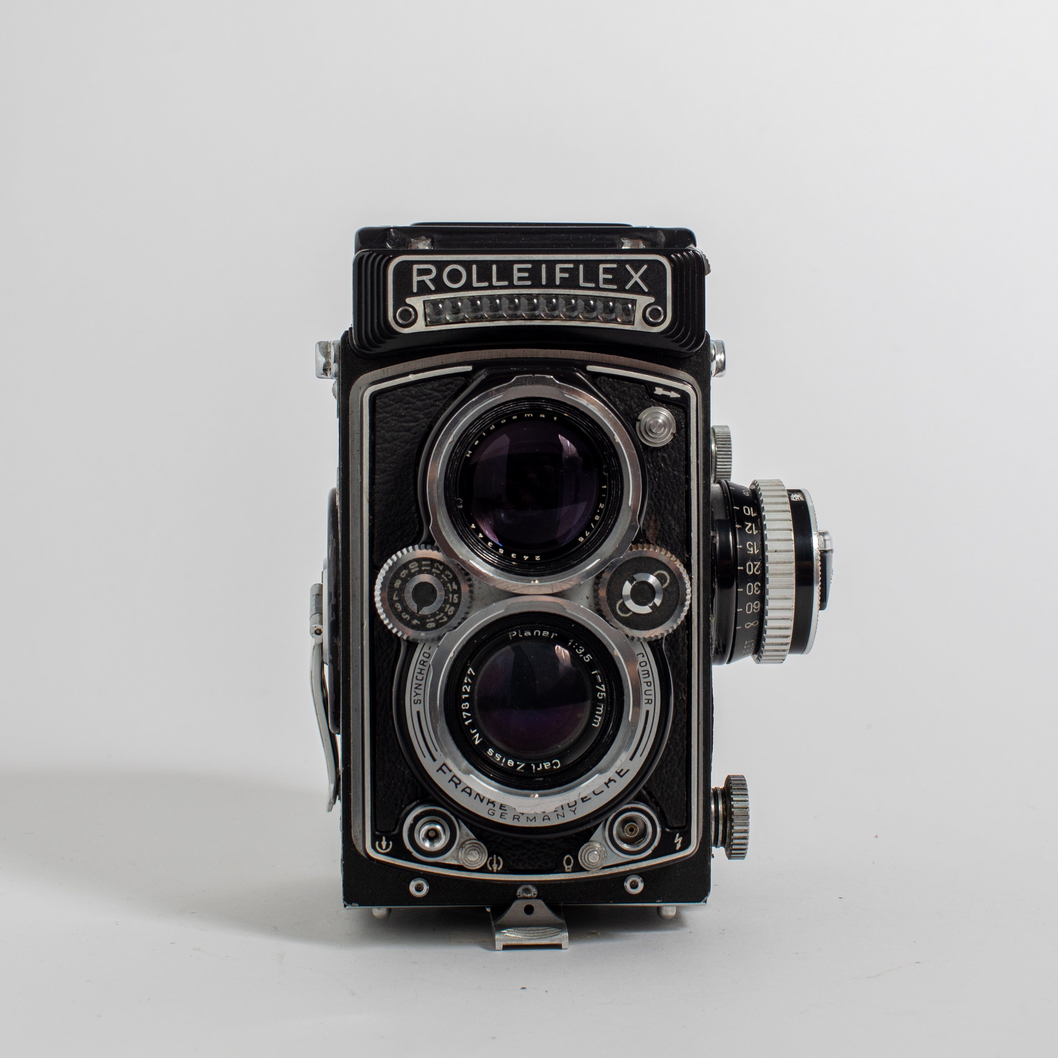 Rolleiflex 3.5C w/ 75mm f/3.5 Zeiss Planar – Film Supply Club