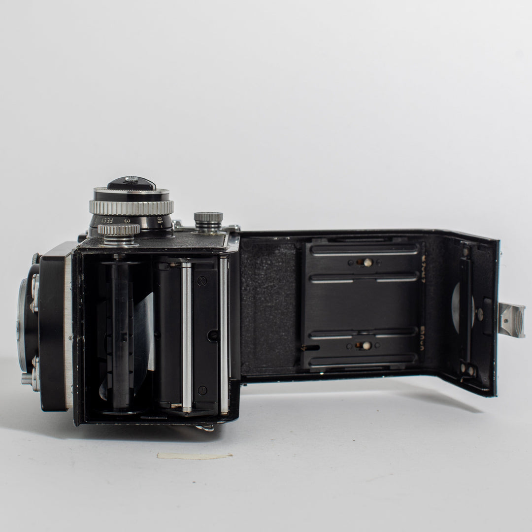 Rolleiflex 3.5C w/ 75mm f/3.5 Zeiss Planar