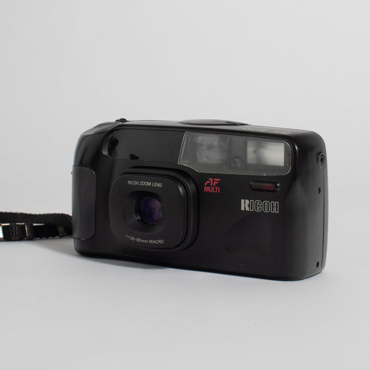 Ricoh RZ-800 Point and Shoot Camera