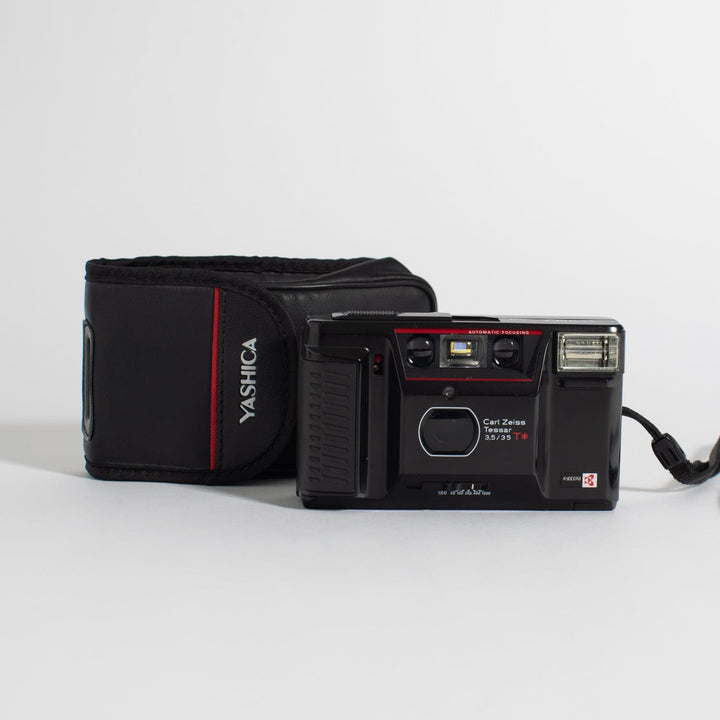 Yashica T AF-D with original pouch, strap