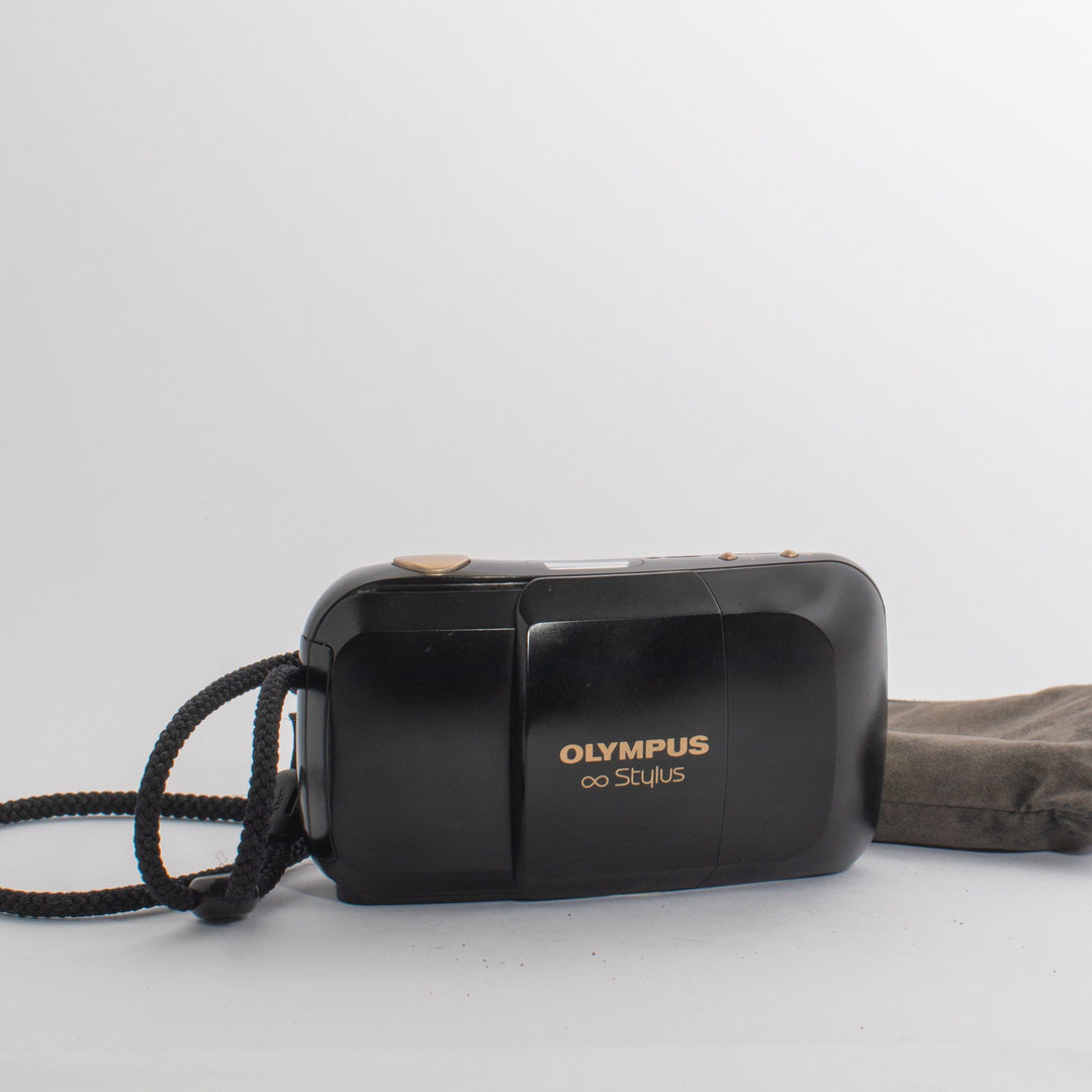 Olympus Stylus 35mm f/3.5 (Gold) with bag