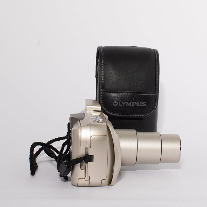 Olympus Stylus Epic Zoom 170 with bag