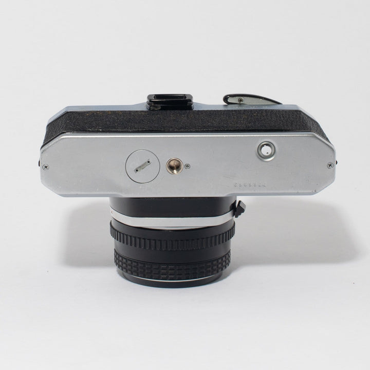 Pentax K1000 SE with SMC Pentax-M 50mm f/2 lens